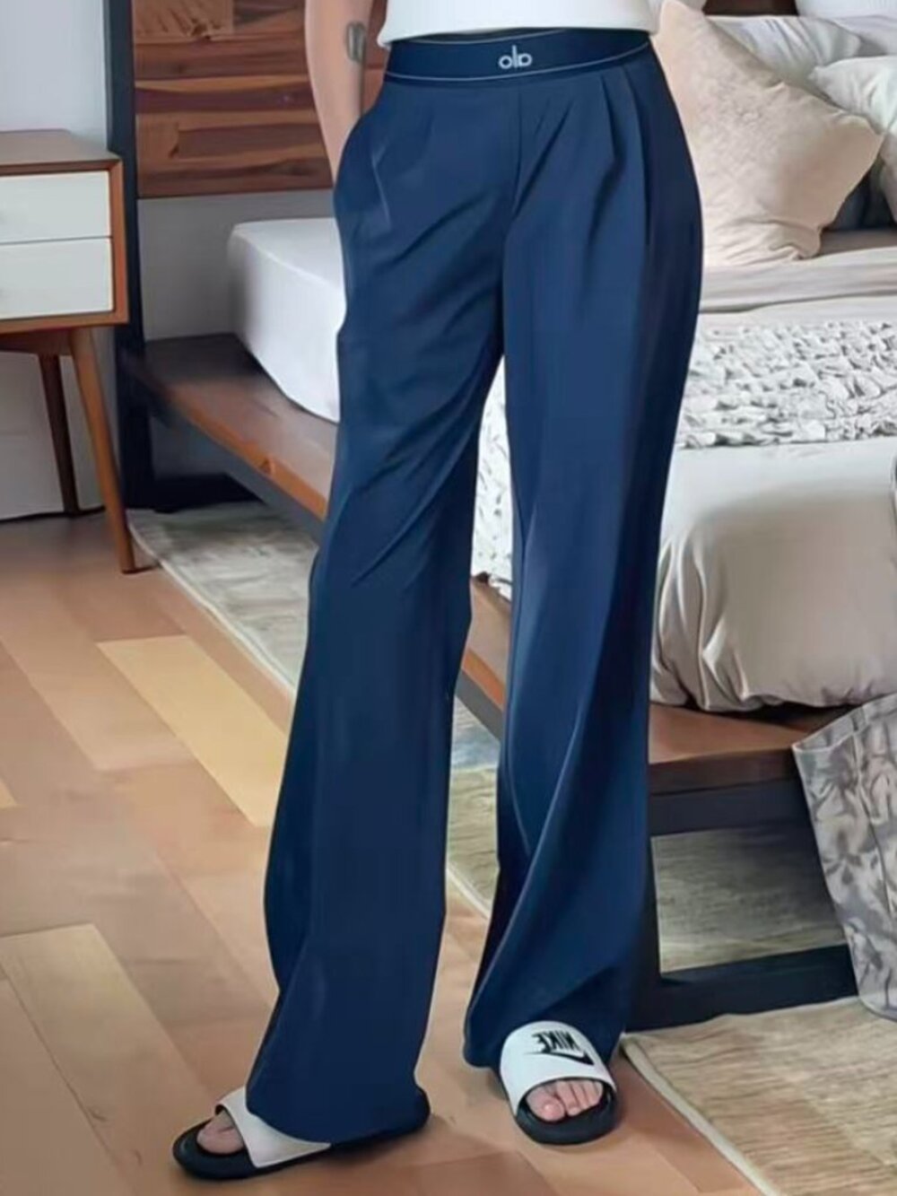 🤸‍♂️Navy Blue ALO Yoga Suit Up Trouser  (Regular)Loose-fitting wide-leg pants🧚